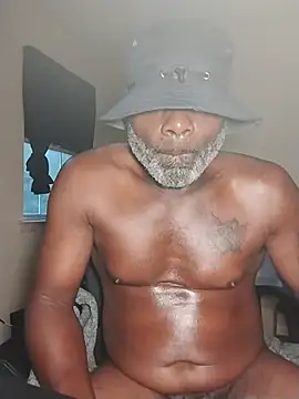 Tremainebigg Live Web Cam Show