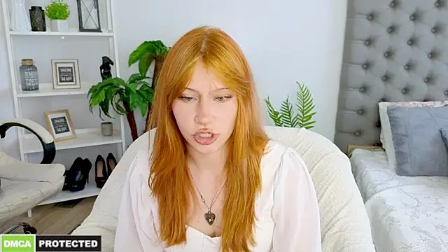 Fleur_Fox webcam