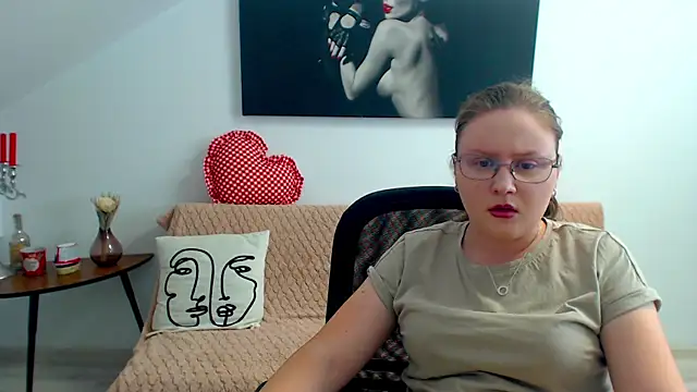IrenneBates live cam on StripChat