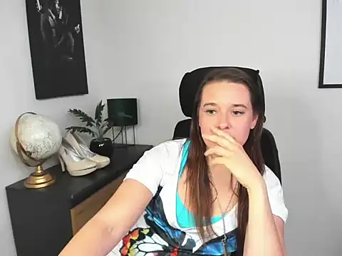 LadyAlessa webcam