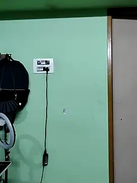mallu_maya_dev webcam