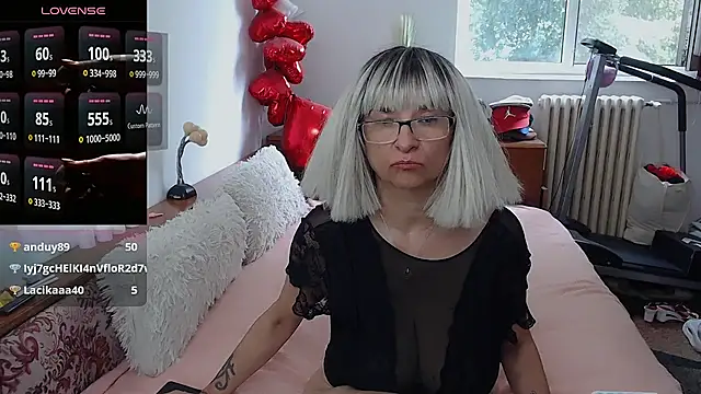MilfDolores webcam