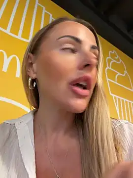emasalis (G milf) - LT GETS 18 min client massage fuck video