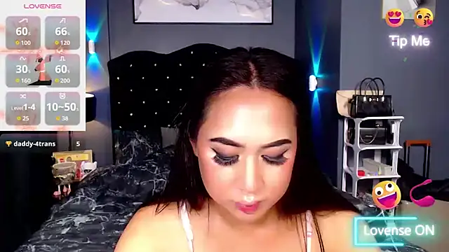 HOTTESTCANDYTS webcam