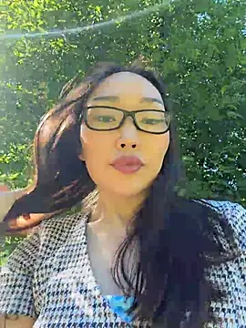 trytomakememoam webcam