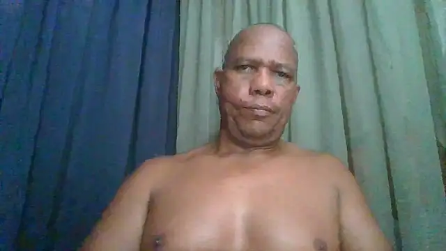 bigblackcock75 webcam