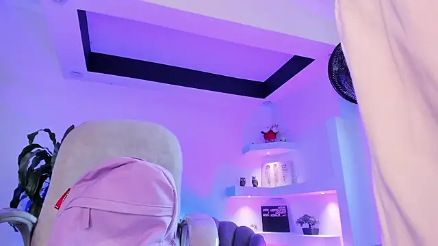 TifanyWhite_ webcam