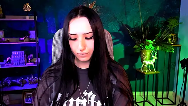 MonicaLowes webcam