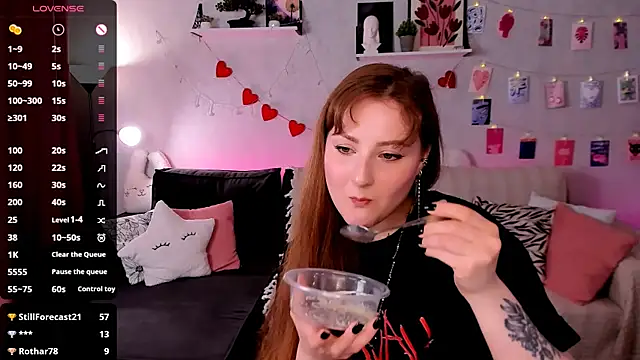 velvet_cherry_ webcam