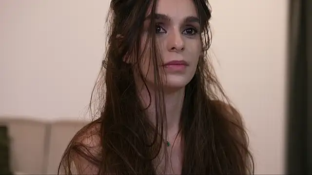 DoviaClaire webcam