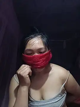 Hiha-nn live cam on StripChat