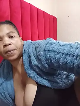 FreakyAngel3X live cam on StripChat