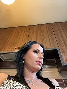 Hotmomcheckk_ webcam