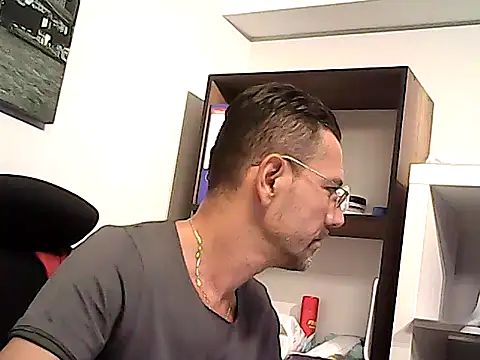 mastercharisma35 webcam