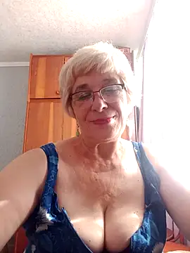 52MiaLove02 webcam
