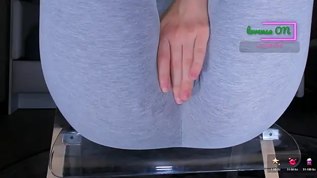 Cameltoe_squirt_inPants webcam