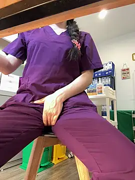 secretly_masturbating Live Web Cam Show