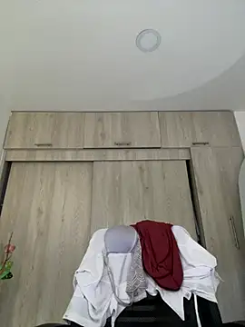 Adele_Sweett live cam on StripChat