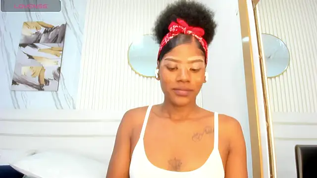 Afro_Luna webcam
