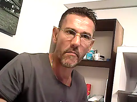mastercharisma35 webcam