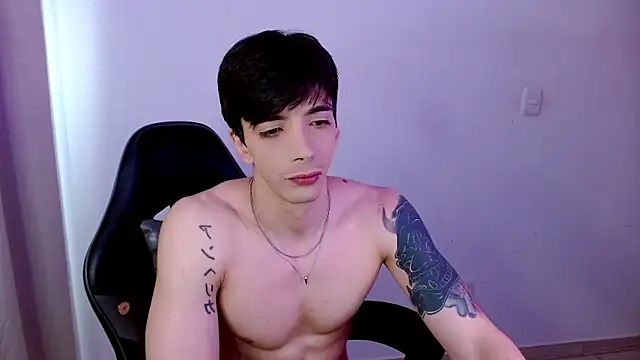 H3ll_B0I webcam