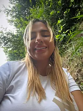 sammyqueenx21 webcam