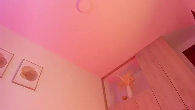 Mia_222 webcam