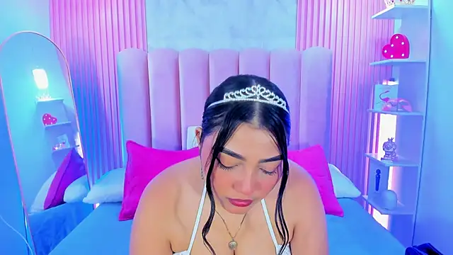ArianaRougee webcam