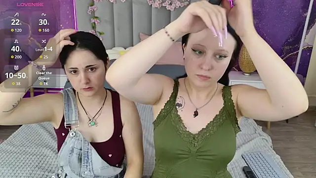 RuthHalll webcam
