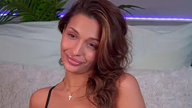 BreannaBre webcam