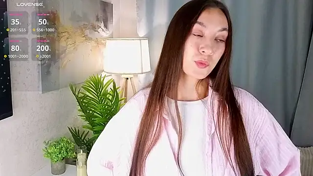 JinnyMenzella webcam