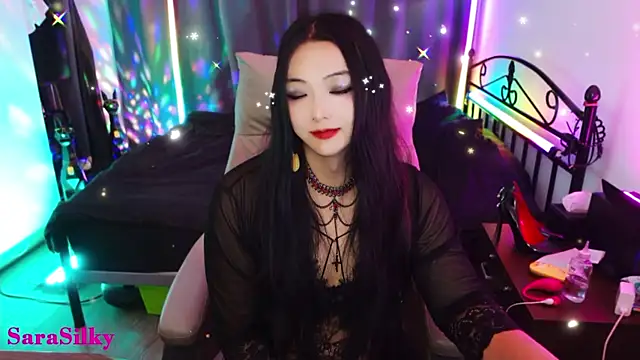 SaraSilky Live Web Cam Show
