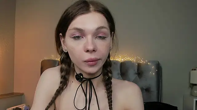 Blondy_Fina webcam