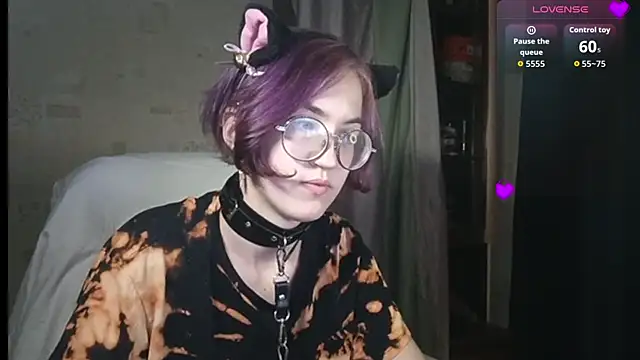 Alessa_Kiss webcam