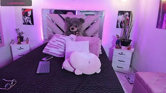 Karly_moon webcam