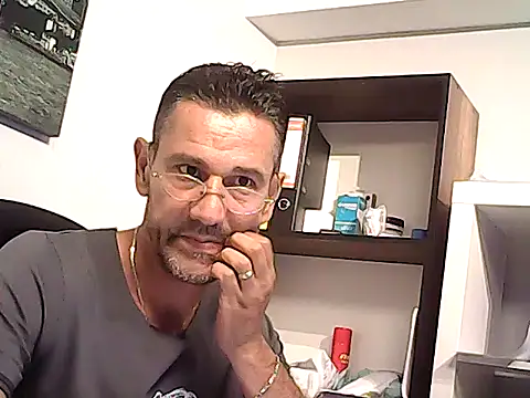 mastercharisma35 webcam