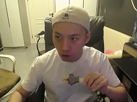 yichen008 Live Web Cam Show