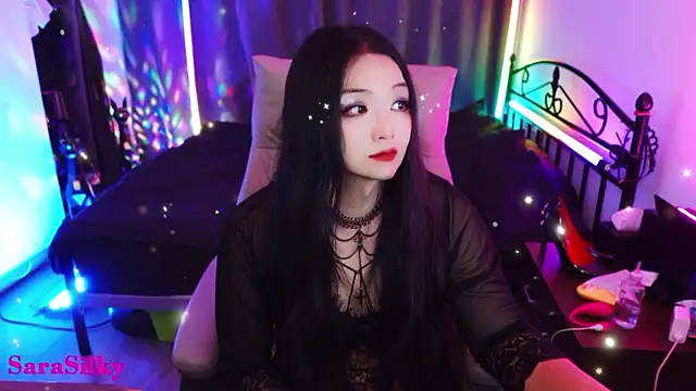 SaraSilky webcam