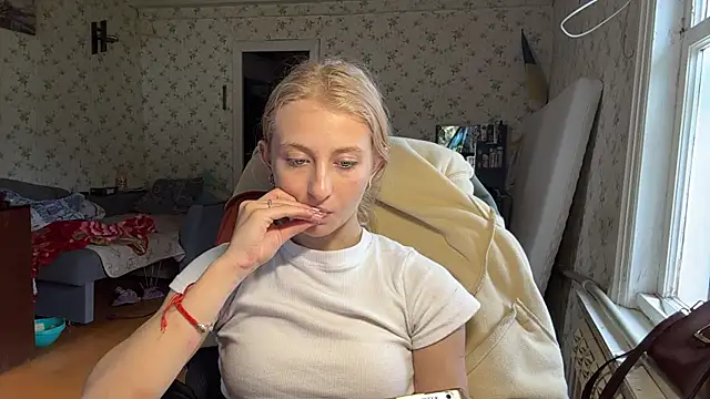 LisaBam webcam