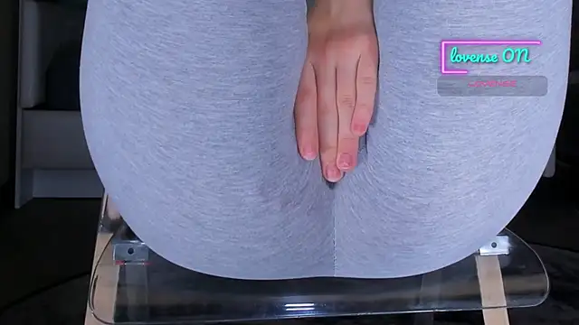 Cameltoe_squirt_inPants webcam