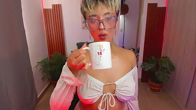 Rebeka-baker webcam