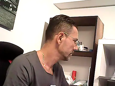 mastercharisma35 webcam