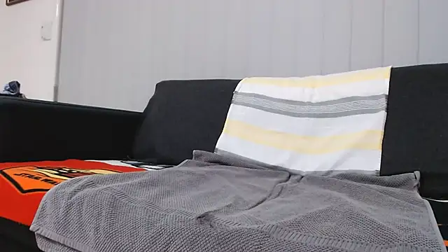 lilchristian@xh webcam