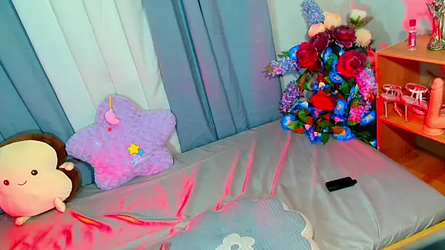 baby_kiraxx webcam