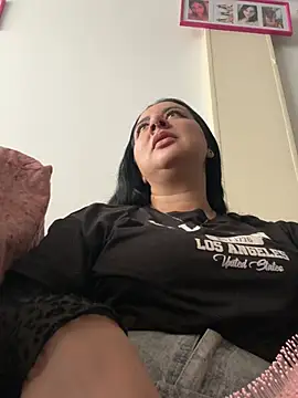 Abril_Luv webcam