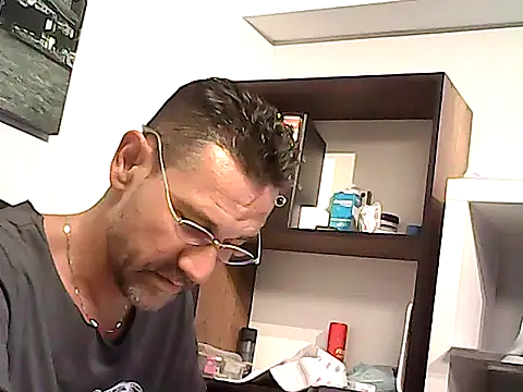 mastercharisma35 webcam