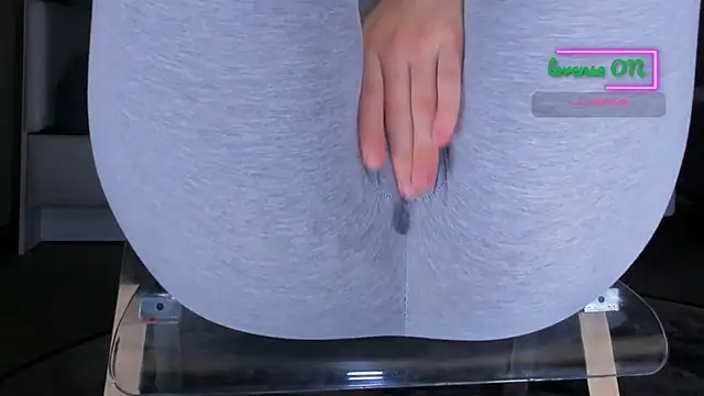 Cameltoe_squirt_inPants webcam