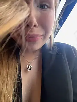 Liza_risky webcam