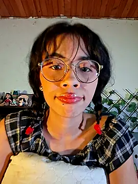 Dolli_virginpussy webcam