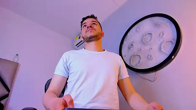 mike_257 webcam